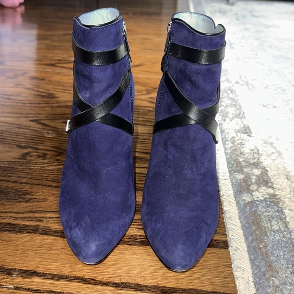 Calvin Klein purple high heeled boots - Picture 2 of 6